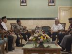 KGPAA Paku Alam X, menerima kunjungan jajaran Perkumpulan Keluarga Besar Taman Siswa (PKBTS) di Gedhong Pareanom, Kompleks Kepatihan Yogyakarta, Kamis (25/6/2026). (Foto: Humas Pemda DIY)