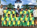 Pemain dan jajaran pelatih SSB HW Kulon Progo U-12 yang akan berlaga di Piala Dunia Anak Indonesia 2026.
