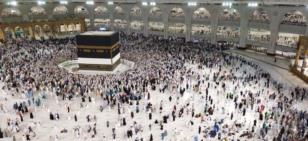 Ilustrasi ibadah umroh. (Foto: Pixabay/radiefrmadna)