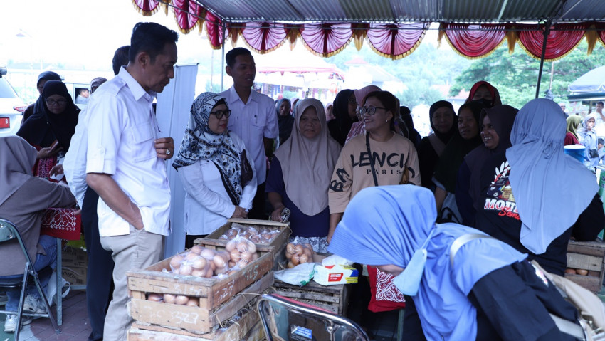 Pasar Murah dan Bazar UMKM yang digelar di Halaman GOR Guwosari, Pajangan, pada Rabu (19/8/2026)