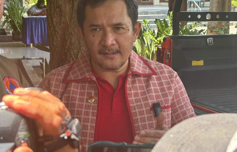 Mitigasi Bencana, Politisi PDIP Eko Suwanto Bantu Genset, Helm Safety Hingga Angkong Bagi Bagi Masyarakat Kota Yogyakarta. (Foto/Dok)