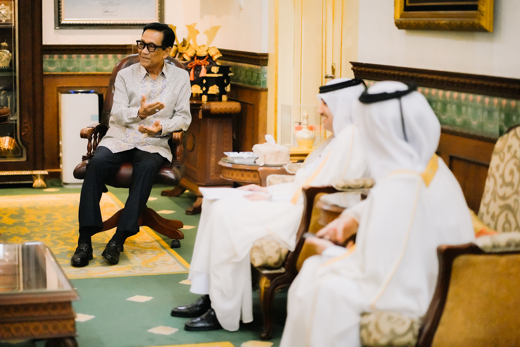 Duta Besar Qatar untuk Indonesia, Sultan bin Mubarak Saad Al-Dosari menemui Gubernur DIY, Sri Sultan Hamengku Buwono X pada Senin (03/07).