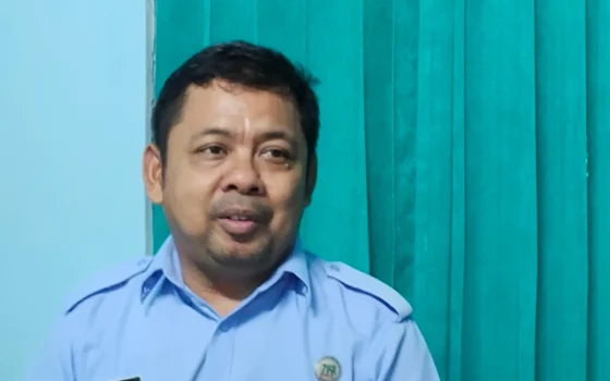 Disdikpora Kulon Progo membantah terlibat jual beli LKS dan menjelaskan mekanisme kendali mutu serta lisensi bahan ajar.