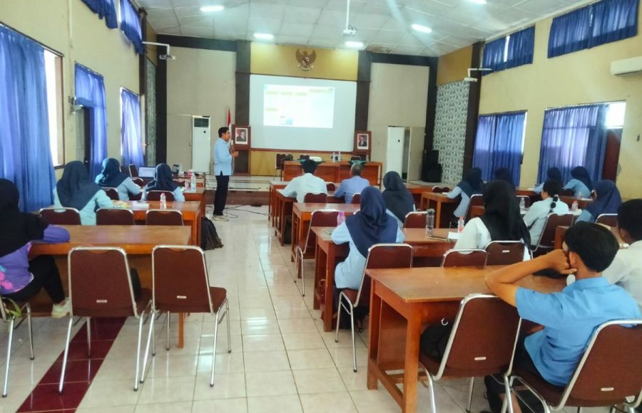 Bimtek Gerakan Sekolah Sehat di Kulon Progo memperkuat penerapan budaya hidup sehat untuk mendukung tumbuh kembang peserta didik.